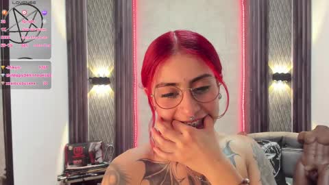 Selene online show from February 2025 06:46:02 PM