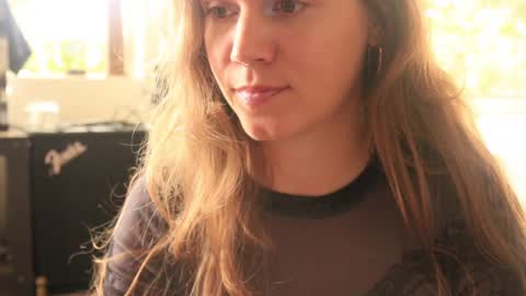 Snapshot of _sensualia_ chatting on January 2025 10:33:01 PM Lia online show from January 2025 10:33:01 PM