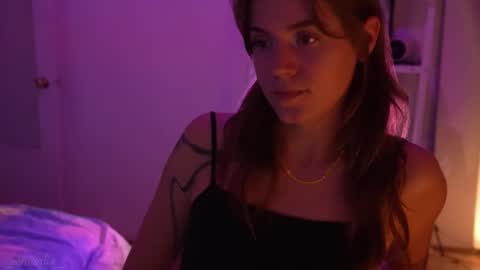 Snapshot of _sensualia_ chatting on September 2025 06:19:02 PM Lia online show from September 2025 06:19:02 PM