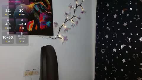 Snapshot of _serendepia_ chatting on October 2025 05:20:02 AM Serendipia online show from October 2025 05:20:02 AM