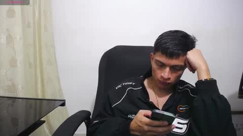 Juan Pablo-independent model online show from January 2025 07:57:01 AM