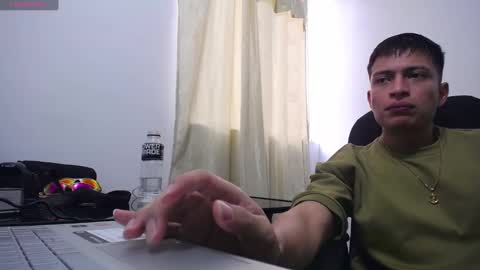 Juan Pablo-independent model online show from January 2025 02:59:02 PM