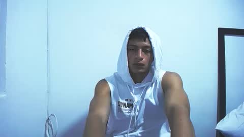 Juan Pablo-independent model online show from December 2025 05:57:01 AM