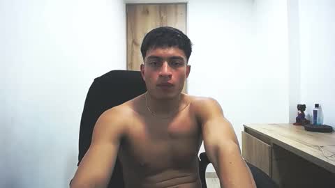 Juan Pablo-independent model online show from March 2026 07:05:01 AM