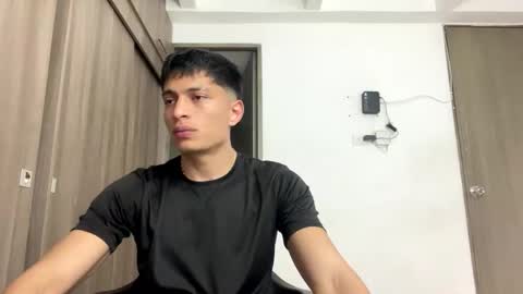 Juan Pablo-independent model online show from May 2026 09:53:01 PM