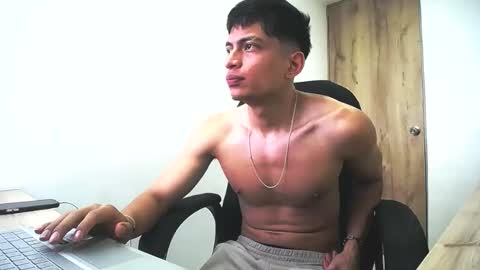 Juan Pablo-independent model online show from June 2026 09:14:01 PM