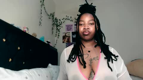 Snapshot of _sexysquirter chatting on February 2026 11:15:02 PM _sexysquirter online show from February 2026 11:15:02 PM