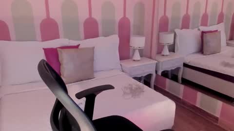 Snapshot of _sharloth chatting on November 2025 02:06:02 PM Sharlot online show from November 2025 02:06:02 PM