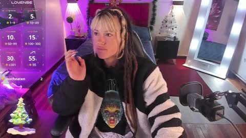 Snapshot of _sharlotte777 chatting on January 2025 01:25:02 PM _sharlotte777 online show from January 2025 01:25:02 PM