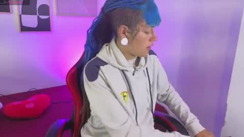 _sharlotte777 online show from June 2026 01:37:02 PM
