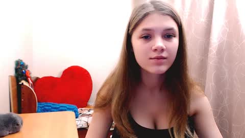 Snapshot of _shy_bunny__ chatting on February 2025 06:19:01 PM Mari online show from February 2025 06:19:01 PM