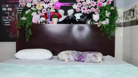 Snapshot of _skitlstrynka_ chatting on May 2026 02:41:01 AM _skitlstrynka_ online show from May 2026 02:41:01 AM