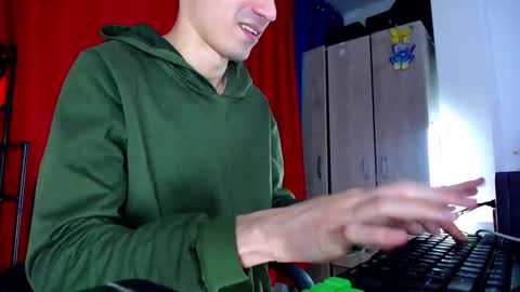 _skyleer_ online show from March 2026 10:46:01 PM