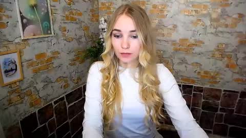 Snapshot of _snow_queen__ chatting on February 2025 02:16:02 PM Rachel online show from February 2025 02:16:02 PM