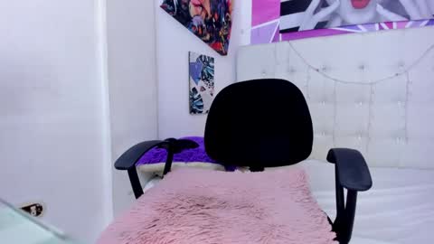 Sofia online show from January 2025 11:22:02 PM