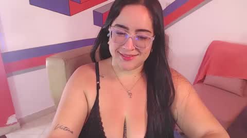 Snapshot of _sofiajones_ chatting on February 2025 04:56:02 PM SOFIA online show from February 2025 04:56:02 PM