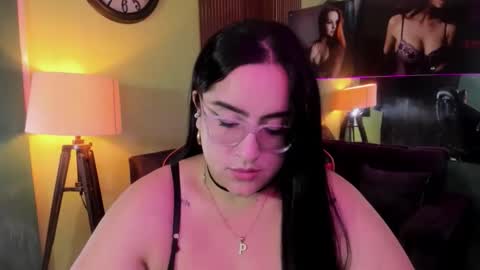 Snapshot of _sofiajones_ chatting on September 2025 03:34:01 PM SOFIA online show from September 2025 03:34:01 PM