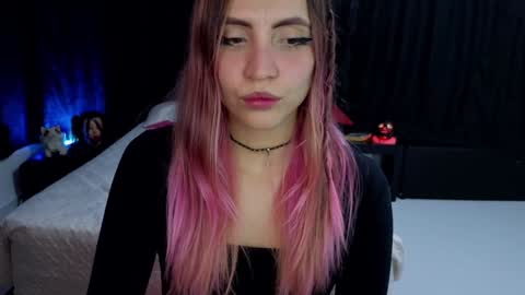 Snapshot of _sofiapink chatting on December 2024 01:40:01 AM Sofia online show from December 2024 01:40:01 AM