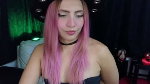 Snapshot of _sofiapink chatting on January 2025 11:40:02 PM Sofia online show from January 2025 11:40:02 PM