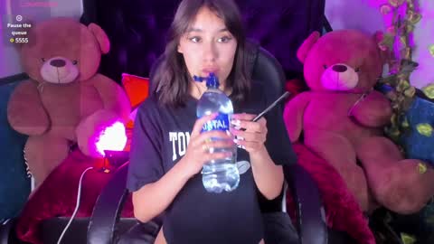 Sophie  online show from January 2025 07:13:02 PM