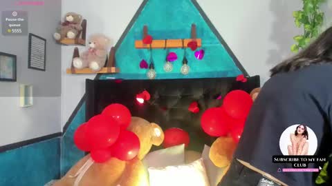 Sophie  online show from February 2025 07:42:02 PM