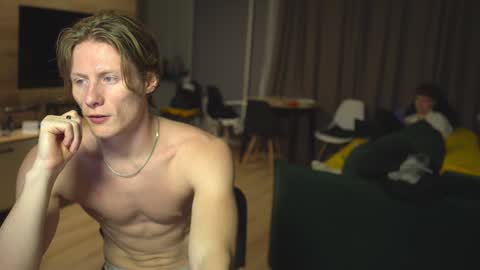 OLIVERpvt is open online show from January 2025 01:00:02 PM