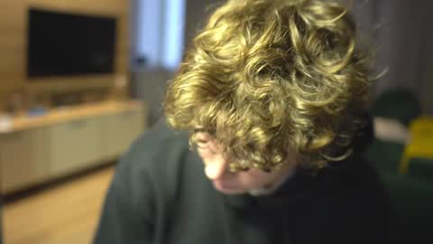 OLIVERpvt is open online show from January 2025 12:05:02 PM