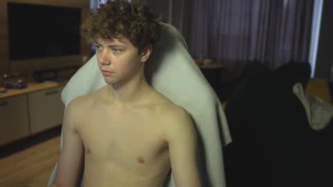 OLIVERpvt is open online show from February 2025 04:12:02 AM