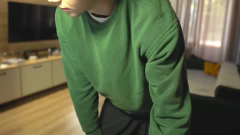 OLIVERpvt is open online show from September 2025 06:15:02 AM