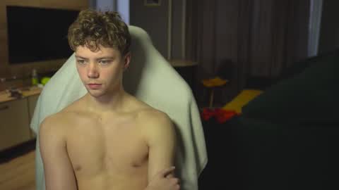 OLIVERpvt is open online show from November 2025 04:11:01 AM