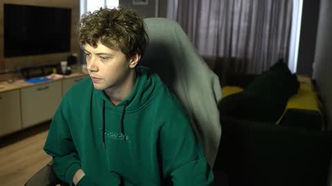 OLIVERpvt is open online show from February 2026 12:03:01 PM