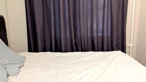 OLIVERpvt is open online show from April 2026 03:07:01 PM