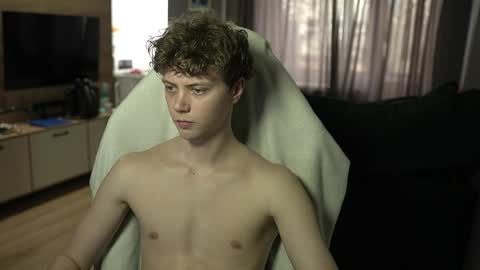 OLIVERpvt is open online show from May 2026 01:16:02 PM