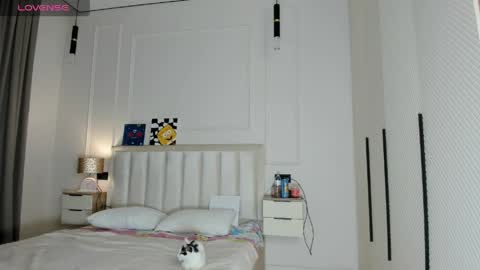 SoYeon online show from April 2026 10:37:02 PM