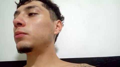 Alejandro Pinzon online show from February 2025 06:58:01 PM