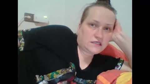 Melisa online show from December 2024 05:48:02 PM
