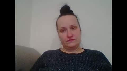 Melisa online show from December 2024 07:00:01 PM