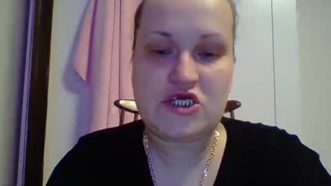 Melisa online show from February 2025 05:09:02 PM