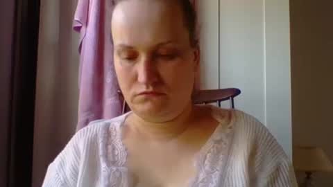 Melisa online show from March 2025 12:09:02 PM