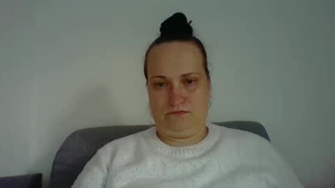 Snapshot of _squirty_pussyyy_ chatting on September 2025 02:33:02 PM Melisa online show from September 2025 02:33:02 PM