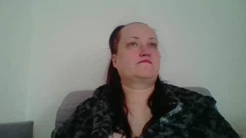 Snapshot of _squirty_pussyyy_ chatting on October 2025 06:37:01 AM Melisa online show from October 2025 06:37:01 AM