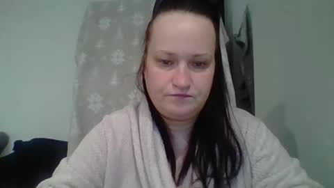 Snapshot of _squirty_pussyyy_ chatting on November 2025 04:18:02 AM Melisa online show from November 2025 04:18:02 AM