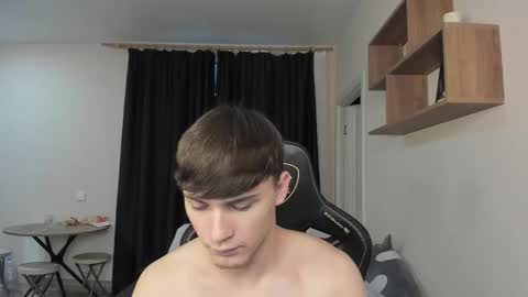 MARKPVT IS OPEN online show from November 2025 04:00:01 AM