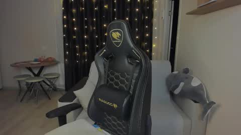 MARKPVT IS OPEN online show from December 2025 04:29:01 AM