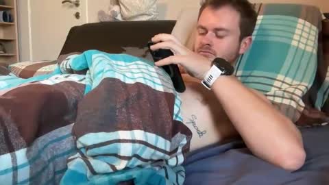 Snapshot of _stevie___ chatting on October 2025 12:37:02 PM _stevie___ online show from October 2025 12:37:02 PM