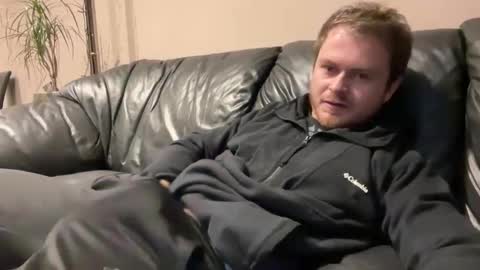 Snapshot of _stevie___ chatting on November 2025 03:03:02 PM _stevie___ online show from November 2025 03:03:02 PM