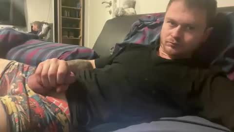 _stevie___ online show from December 2025 05:00:01 PM