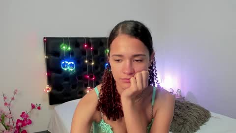 Snapshot of _sussi_ chatting on December 2024 05:10:02 PM Sussi online show from December 2024 05:10:02 PM