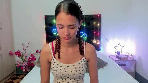 Snapshot of _sussi_ chatting on December 2024 01:28:02 PM Sussi online show from December 2024 01:28:02 PM