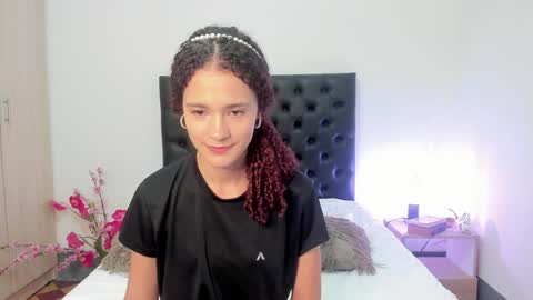 Snapshot of _sussi_ chatting on January 2025 01:30:02 PM Sussi online show from January 2025 01:30:02 PM
